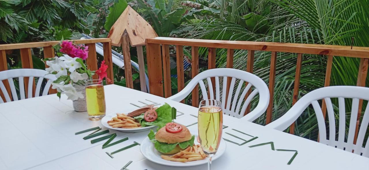 Maalhos Thila Inn Экстерьер фото